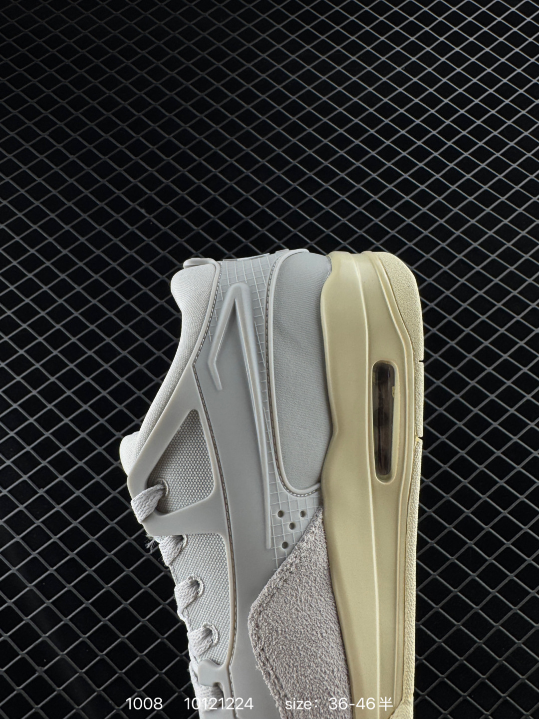 Air Jordan 4 RM ”Black Sail“